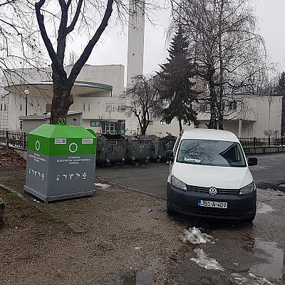 Čisti i uredni ulični kontejneri za e-otpad