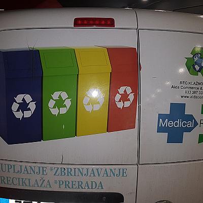 Čisti i uredni ulični kontejneri za e-otpad