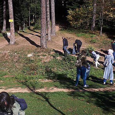 AYA EL-BATOUT, osnivačica “Trashchallenge”