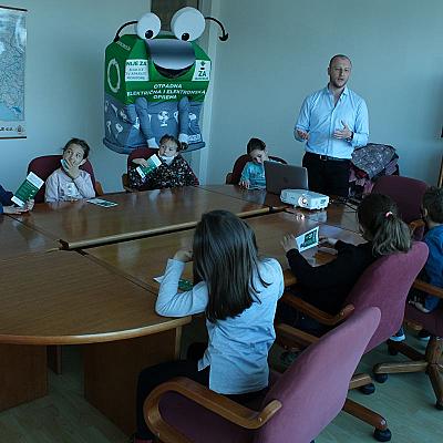 Učenici zaključno sa Danom planete Zemlje sakupili 4.567 kilograma otpada i predali ga na reciklažu