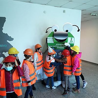 Učenici zaključno sa Danom planete Zemlje sakupili 4.567 kilograma otpada i predali ga na reciklažu