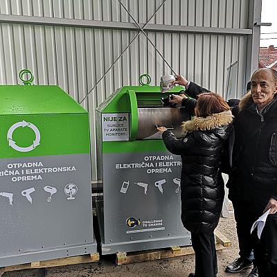 Prvi put u Tuzli i Živinicama kontejneri za elektro otpad