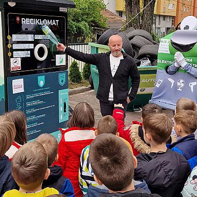 Edukacija djece iz vrtića "Dunje" na reciklažnom dvorištu Paromlinska 64
