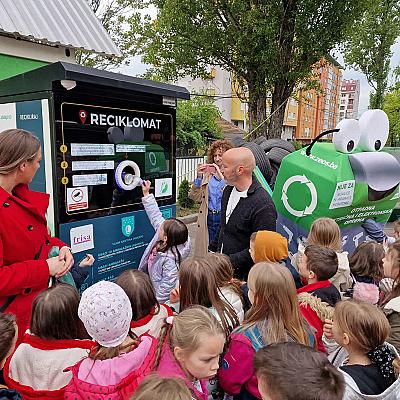 Edukacija djece iz vrtića "Dunje" na reciklažnom dvorištu Paromlinska 64