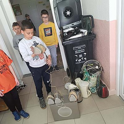 Mališani nas uče velikim stvarima – "Moja eko škola" mijenja navike odlaganja e-otpada