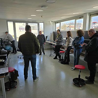 Prvi trening o prenosu znanja za popravku kompjutera - Društvo Duh Časa