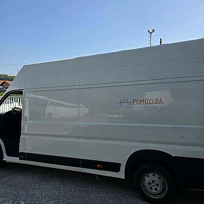 Donacija 40 kompjutera - popravljenih u ZEOStationu preko pomozi.ba