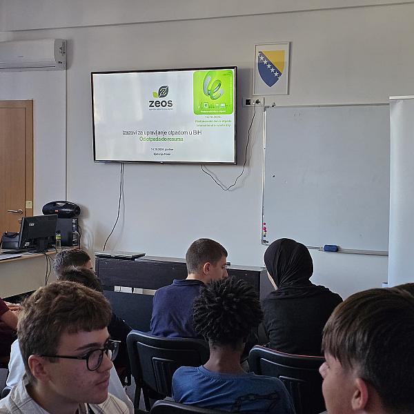 Edukacija i radionica u ŠC Mehmed Handžić: ZEOS proslavio Međunarodni dan e-otpada!