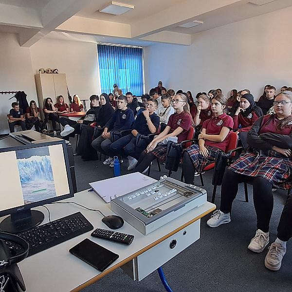 Edukacija i radionica u ŠC Mehmed Handžić: ZEOS proslavio Međunarodni dan e-otpada!
